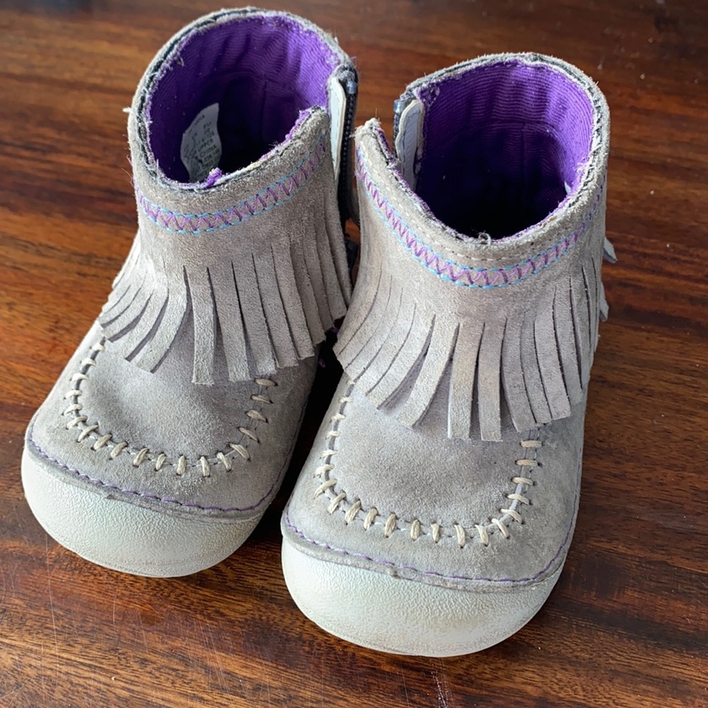 Stride rite toddler size 4w